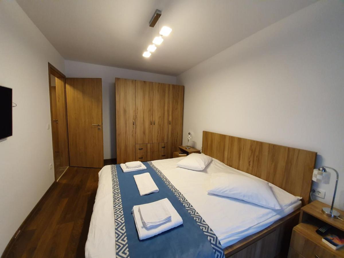 Mei Brasov Luaran gambar