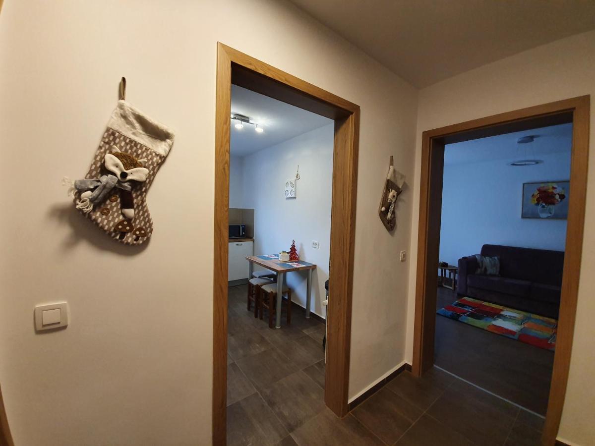 Mei Brasov Luaran gambar